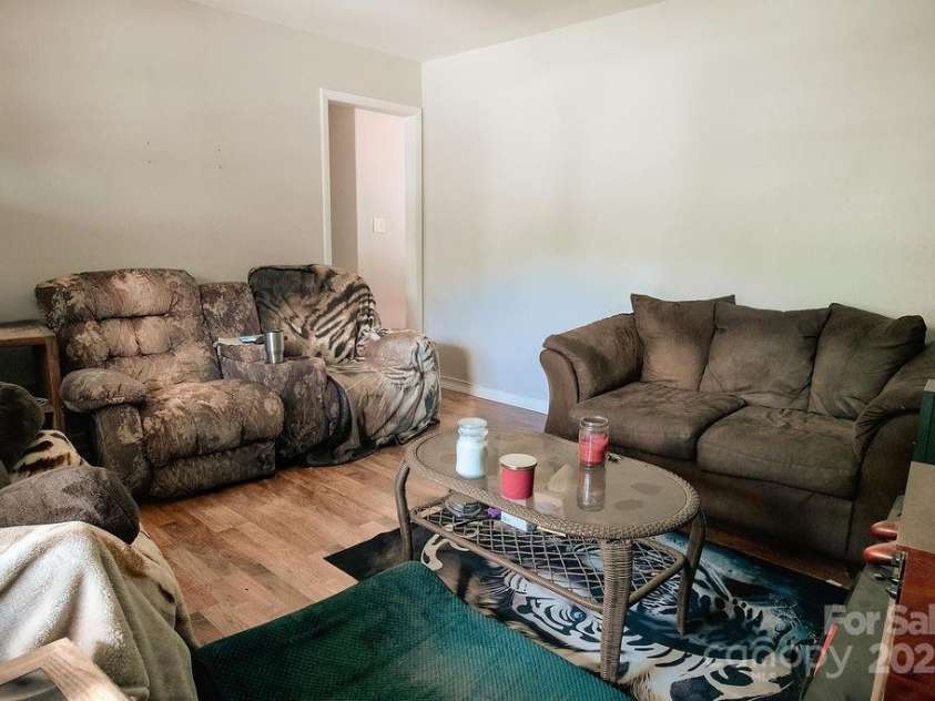 305 Ridge Manor Drive, Raeford Township, NC 28376.  MLS# CAR4256897, YatesRealty ID 16965. 