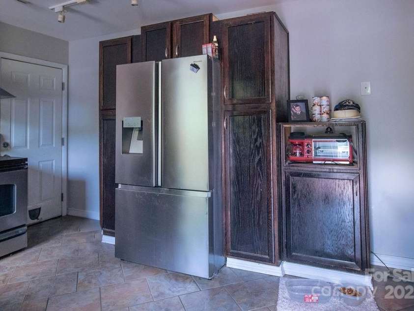 305 Ridge Manor Drive, Raeford Township, NC 28376.  MLS# CAR4256897, YatesRealty ID 16965. 