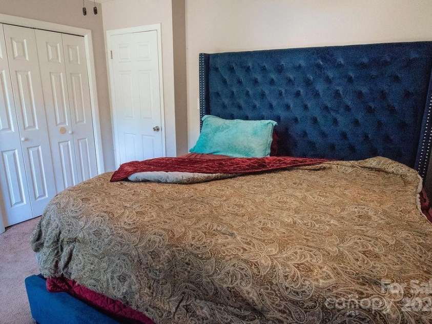 305 Ridge Manor Drive, Raeford Township, NC 28376.  MLS# CAR4256897, YatesRealty ID 16965. 