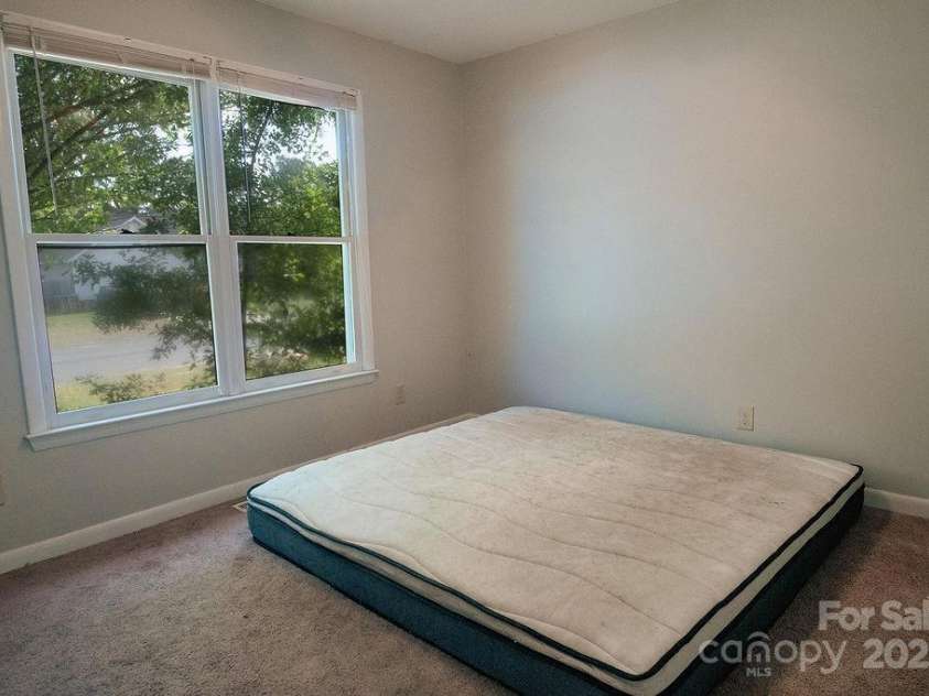 305 Ridge Manor Drive, Raeford Township, NC 28376.  MLS# CAR4256897, YatesRealty ID 16965. 