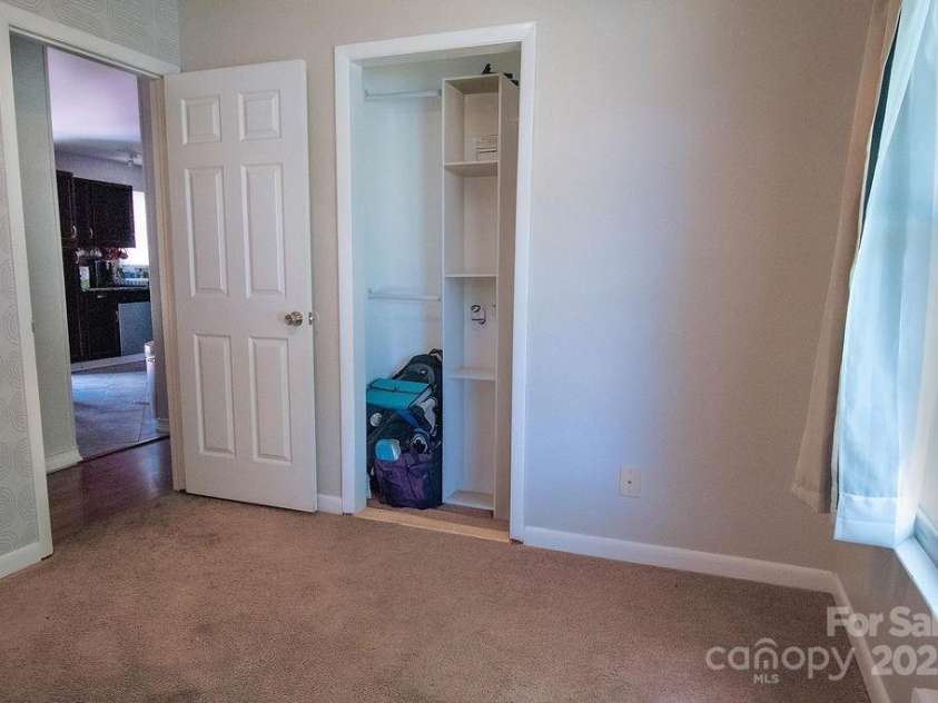 305 Ridge Manor Drive, Raeford Township, NC 28376.  MLS# CAR4256897, YatesRealty ID 16965. 