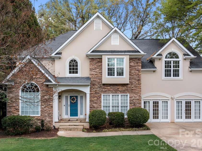 900 Muirfield Drive, Mooresville, NC 28115.  MLS# CAR4340189, YatesRealty ID 16965. 