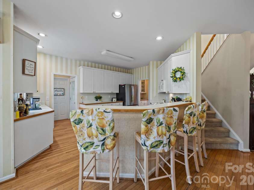 900 Muirfield Drive, Mooresville, NC 28115.  MLS# CAR4340189, YatesRealty ID 16965. 