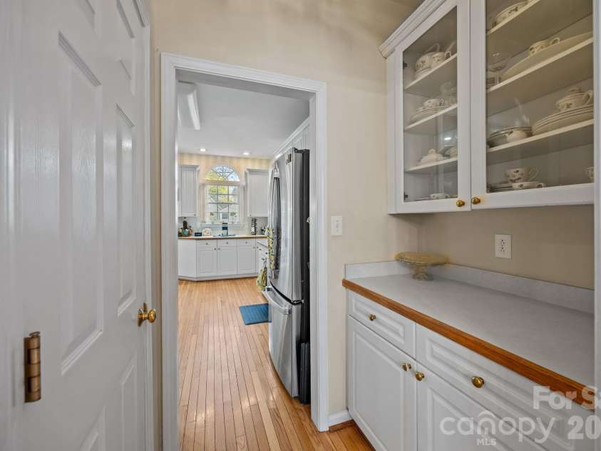 900 Muirfield Drive, Mooresville, NC 28115.  MLS# CAR4340189, YatesRealty ID 16965. 