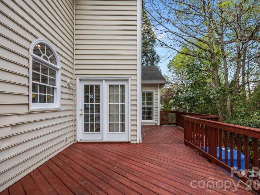 900 Muirfield Drive, Mooresville, NC 28115.  MLS# CAR4340189, YatesRealty ID 16965. 