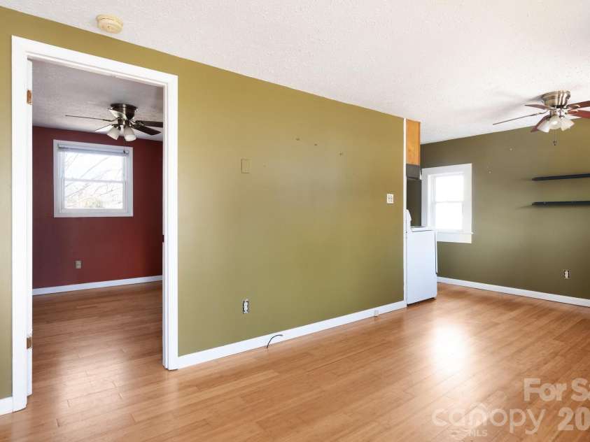 17 & 19 Hubbard Avenue, Asheville, NC 28806.  MLS# CAR4259488, YatesRealty ID 16966. 