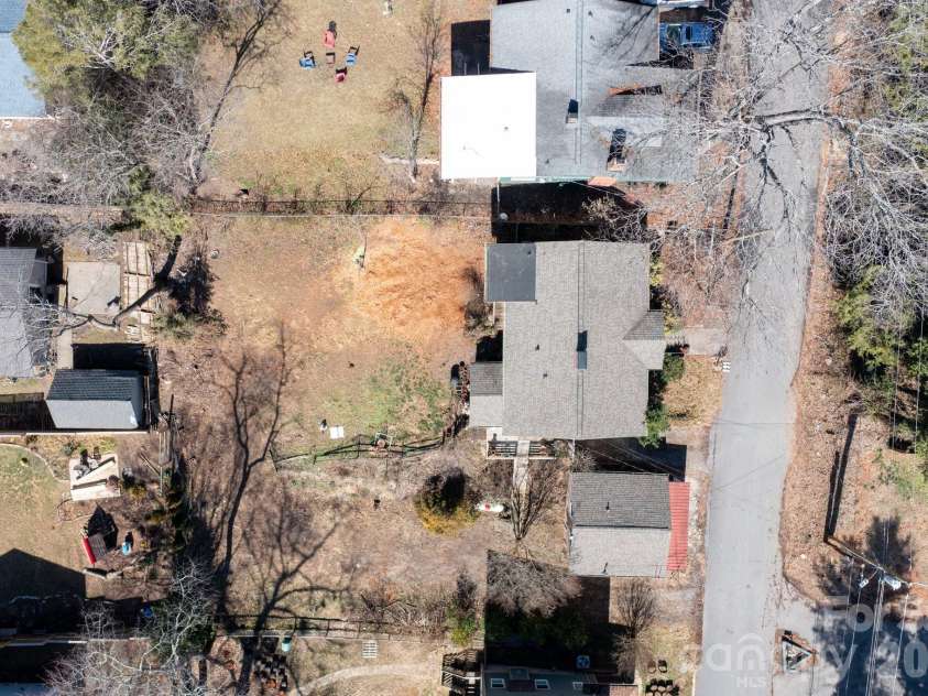 17 & 19 Hubbard Avenue, Asheville, NC 28806.  MLS# CAR4259488, YatesRealty ID 16966. 