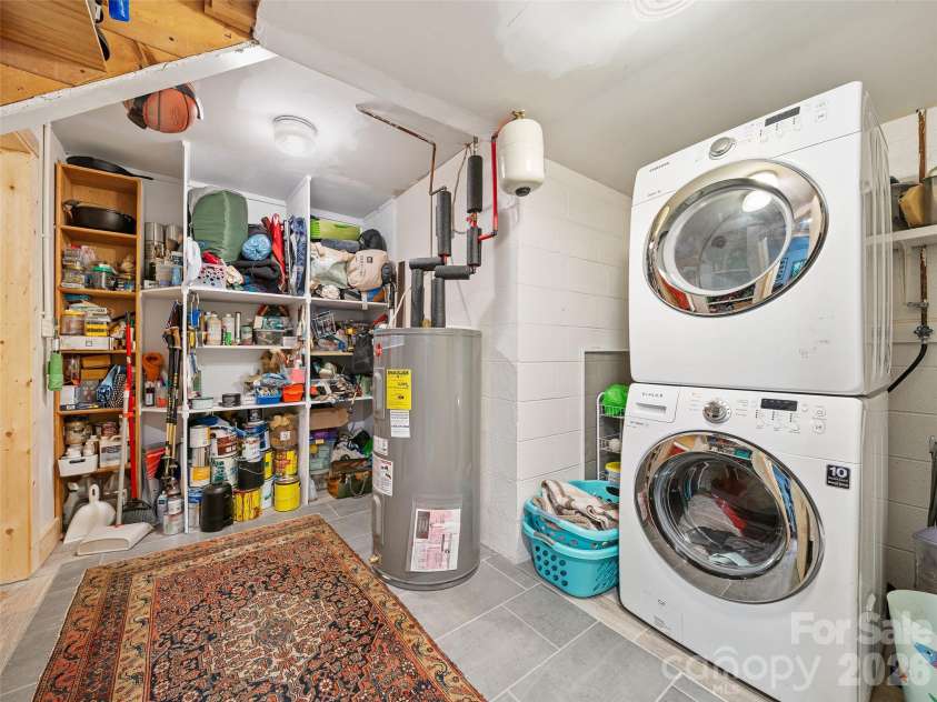 278 Mount View Drive, Burnsville, NC 28714.  MLS# CAR4259285, YatesRealty ID 16967. Laundry/ Storage Room