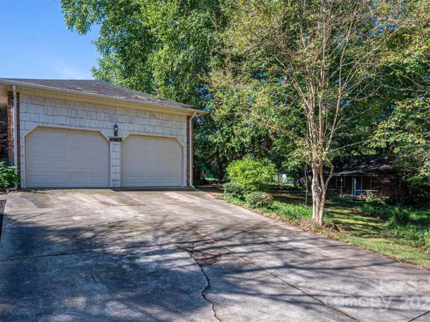 1890 Rhyneland Road, Lincolnton, NC 28092.  MLS# CAR4171942, YatesRealty ID 1697. 