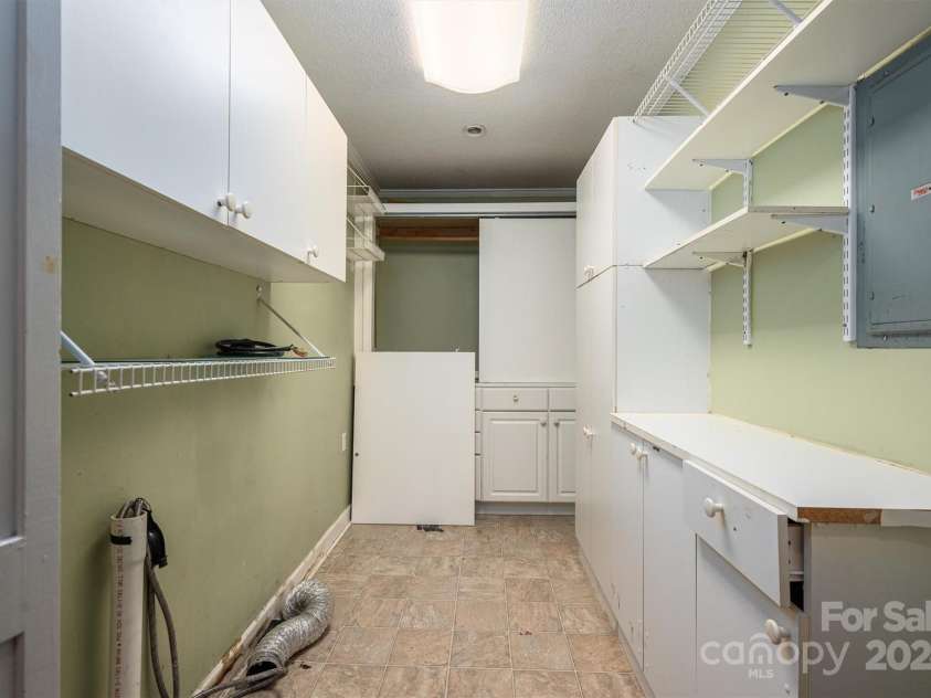1890 Rhyneland Road, Lincolnton, NC 28092.  MLS# CAR4171942, YatesRealty ID 1697. Laundry Room