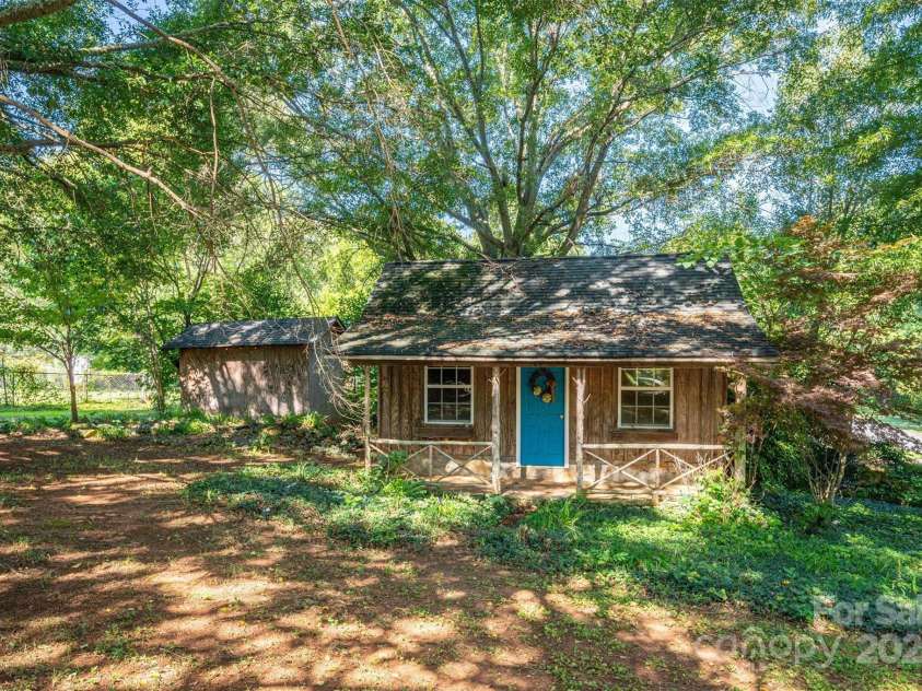 1890 Rhyneland Road, Lincolnton, NC 28092.  MLS# CAR4171942, YatesRealty ID 1697. Workshop/Outbuilding
