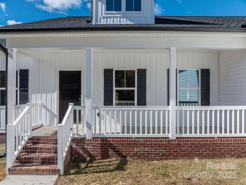 2047 Puetts Chapel Road, Bessemer City, NC 28016.  MLS# CAR4299201, YatesRealty ID 1697. 