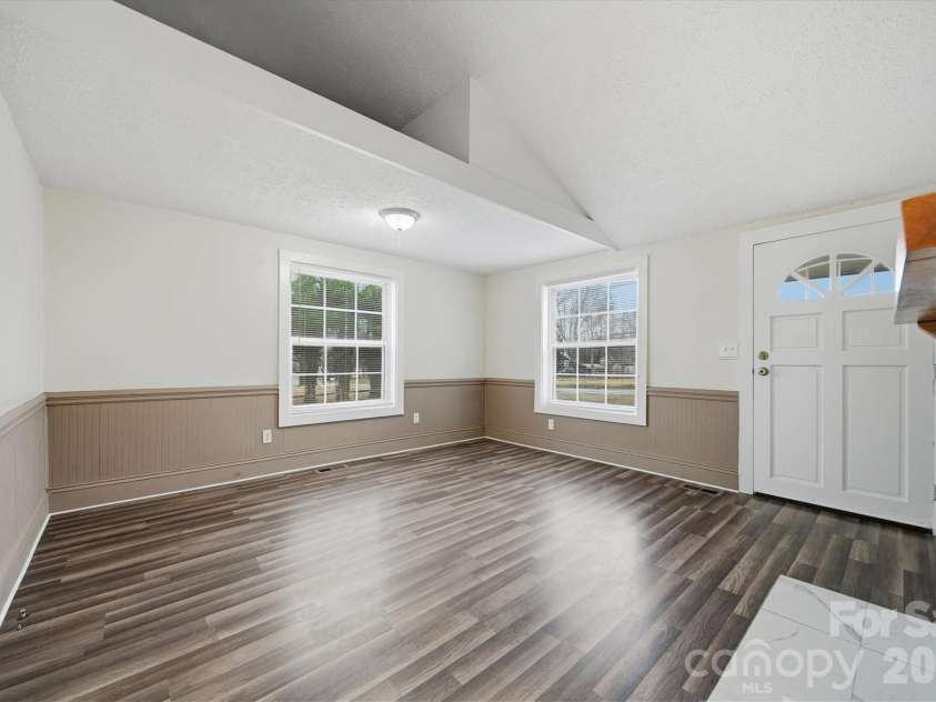 316 23rd Street, Hickory, NC 28601.  MLS# CAR4335639, YatesRealty ID 1697. 