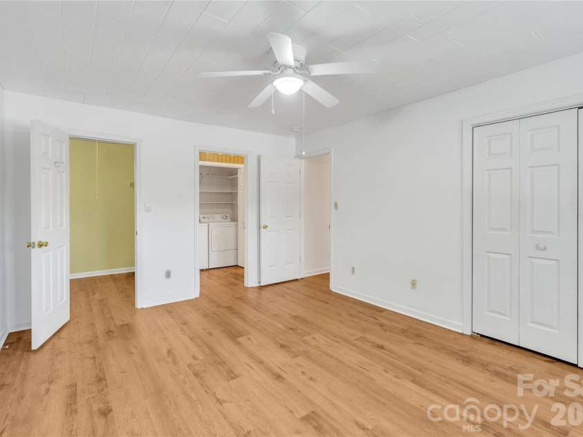 401 Wellington Hills Circle, Salisbury, NC 28147.  MLS# CAR4371552, YatesRealty ID 16970. 