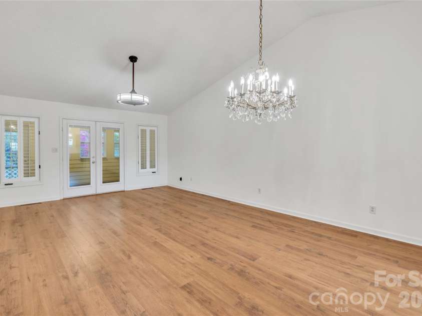 401 Wellington Hills Circle, Salisbury, NC 28147.  MLS# CAR4371552, YatesRealty ID 16970. 