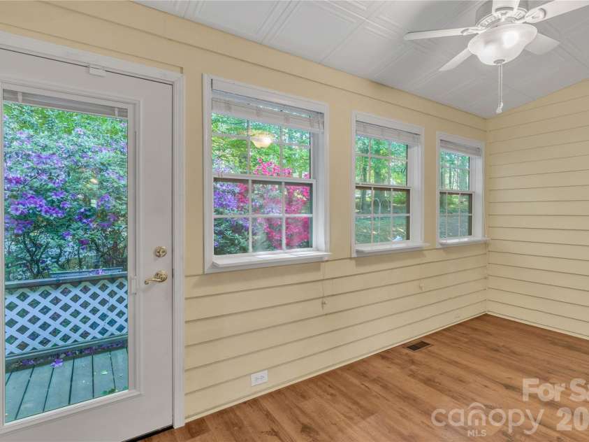 401 Wellington Hills Circle, Salisbury, NC 28147.  MLS# CAR4371552, YatesRealty ID 16970. 