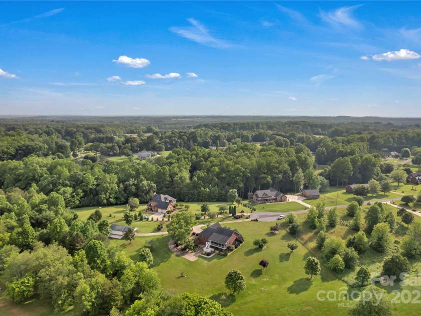 814 Settlers Drive, Cherryville, NC 28021.  MLS# CAR4259654, YatesRealty ID 16970. 