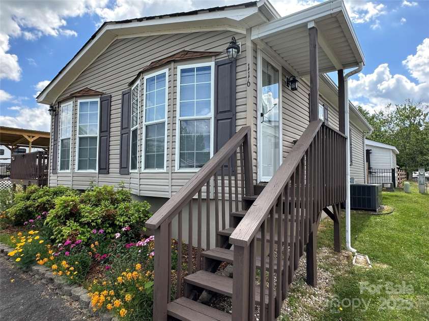116 Dove Lane, New London, NC 28127.  MLS# CAR4249936, YatesRealty ID 16972. 