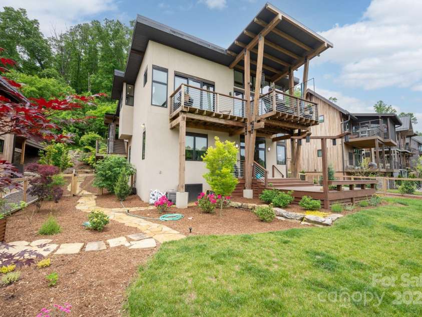 34 River Run, Asheville, NC 28804.  MLS# CAR4260631, YatesRealty ID 16973. Ecologically vibrant