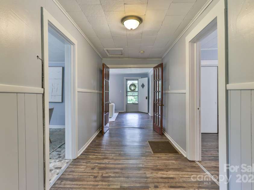 2126 Robby Drive, Maiden, NC 28650.  MLS# CAR4258443, YatesRealty ID 16976. 