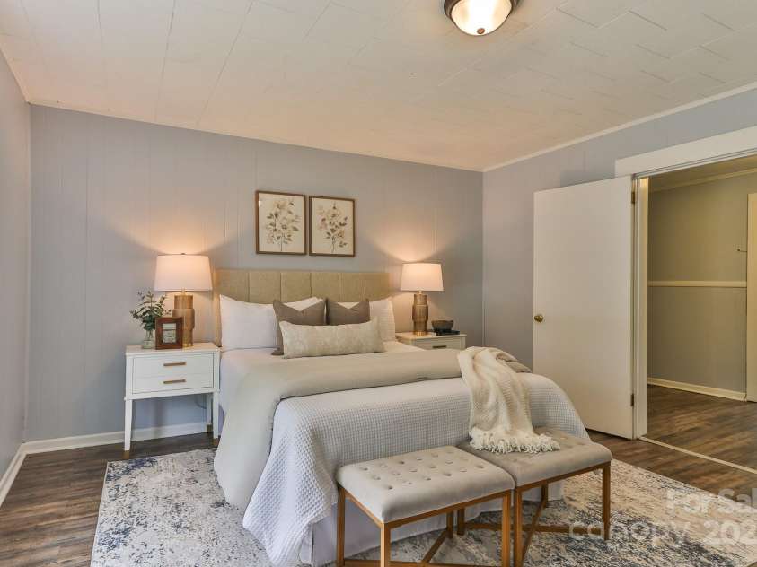 2126 Robby Drive, Maiden, NC 28650.  MLS# CAR4258443, YatesRealty ID 16976. 