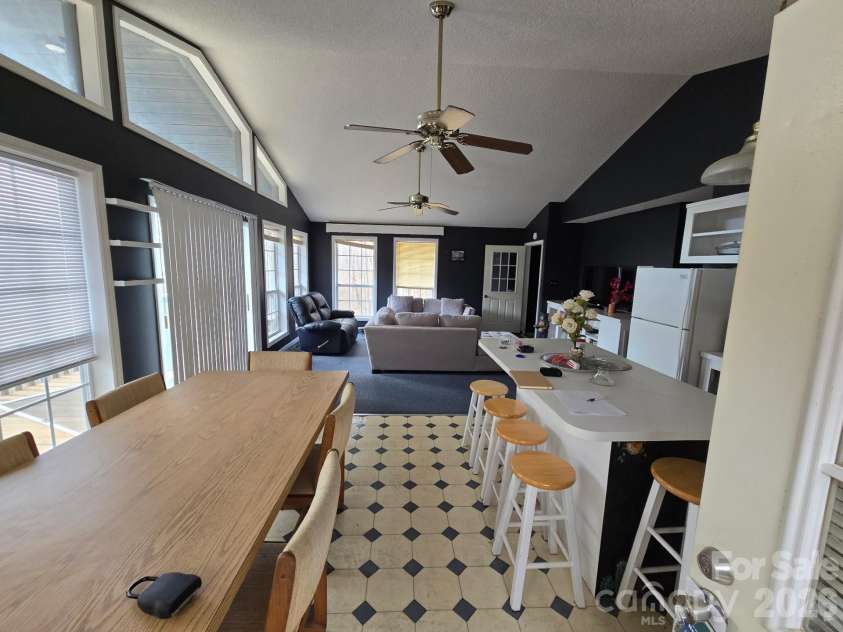 987 West Road, Hot Springs, NC 28743.  MLS# CAR4363967, YatesRealty ID 16977. 