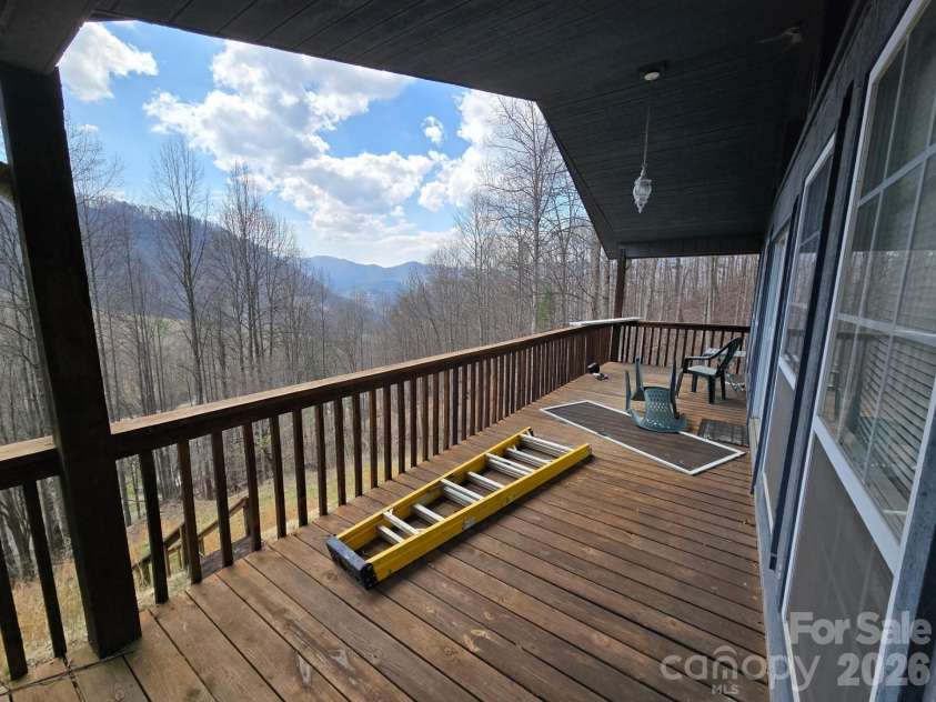 987 West Road, Hot Springs, NC 28743.  MLS# CAR4363967, YatesRealty ID 16977. 