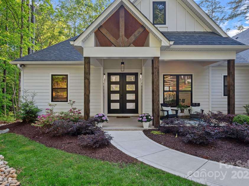 127 Holt Lane, Mooresville, NC 28117.  MLS# CAR4248273, YatesRealty ID 16978. Custom Details -  Covered Front Entry