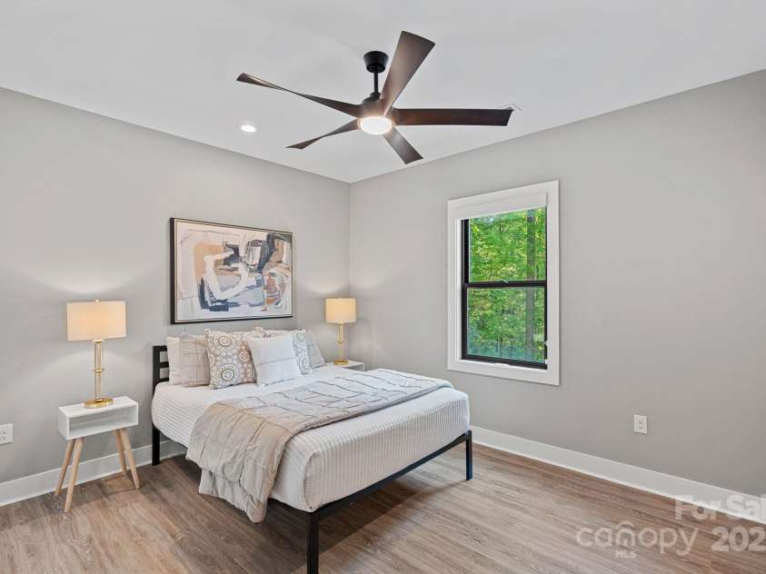 127 Holt Lane, Mooresville, NC 28117.  MLS# CAR4248273, YatesRealty ID 16978. Main Floor - Guest Suite