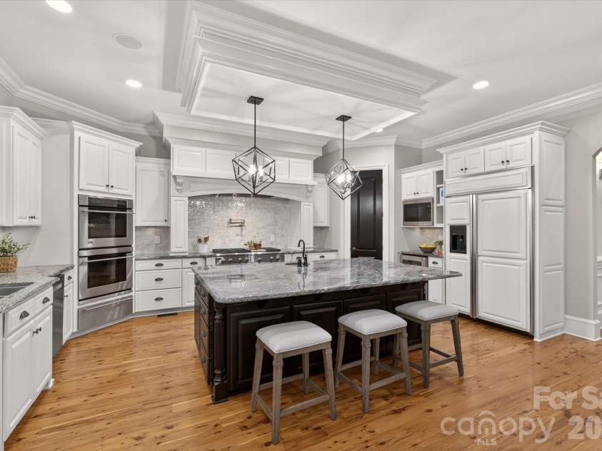 1629 Lookout Circle, Waxhaw, NC 28173.  MLS# CAR4359156, YatesRealty ID 16978. 
