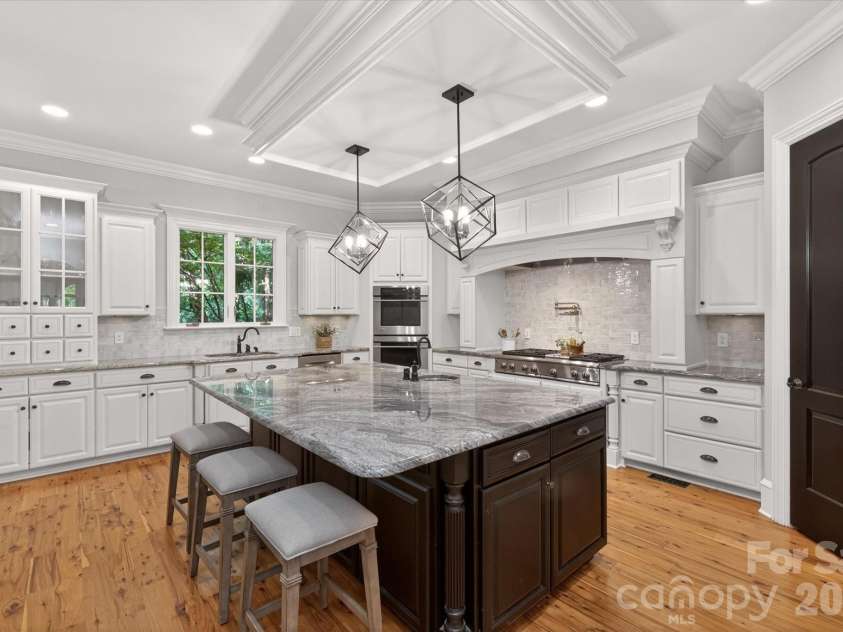 1629 Lookout Circle, Waxhaw, NC 28173.  MLS# CAR4359156, YatesRealty ID 16978. 