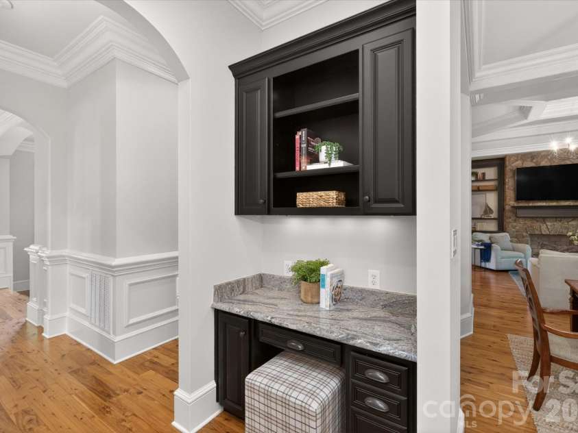 1629 Lookout Circle, Waxhaw, NC 28173.  MLS# CAR4359156, YatesRealty ID 16978. 