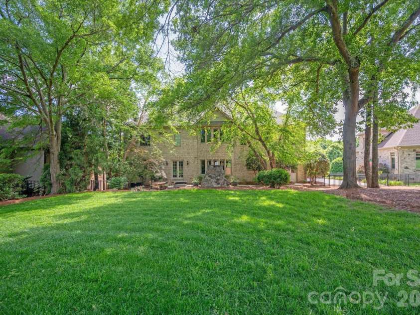 1629 Lookout Circle, Waxhaw, NC 28173.  MLS# CAR4359156, YatesRealty ID 16978. 