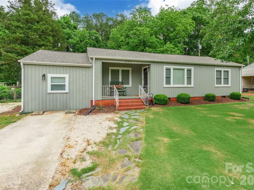 245 Mellon Road, Belmont, NC 28012.  MLS# CAR4376180, YatesRealty ID 16979. 