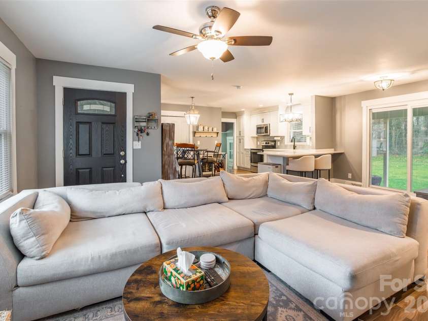 245 Mellon Road, Belmont, NC 28012.  MLS# CAR4376180, YatesRealty ID 16979. 