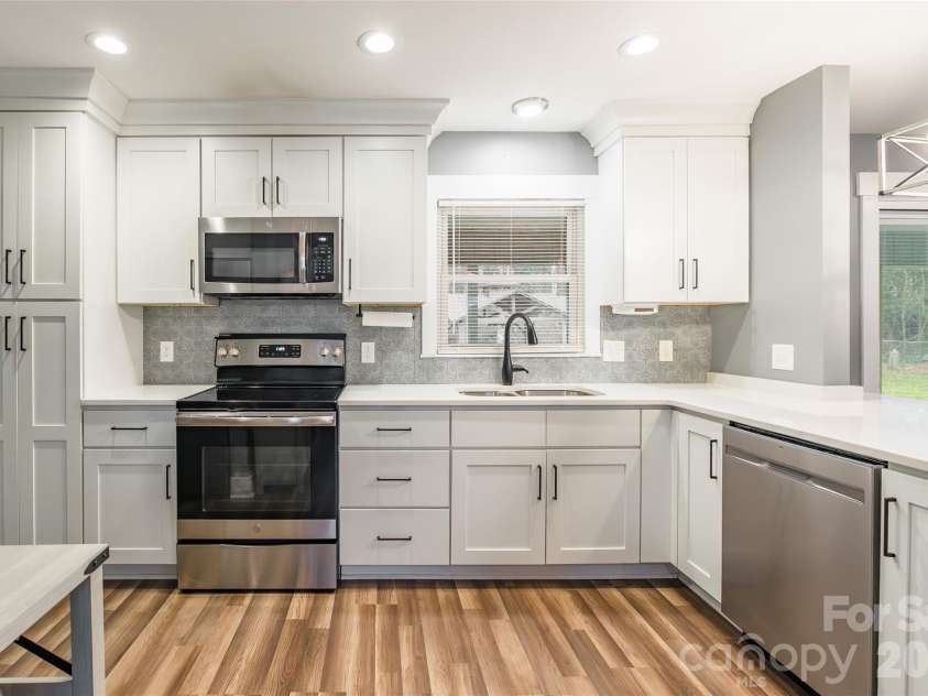 245 Mellon Road, Belmont, NC 28012.  MLS# CAR4376180, YatesRealty ID 16979. 