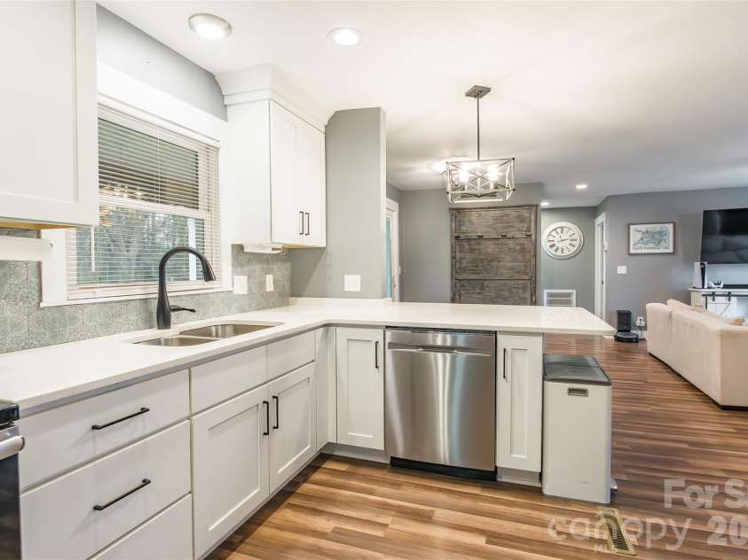 245 Mellon Road, Belmont, NC 28012.  MLS# CAR4376180, YatesRealty ID 16979. 