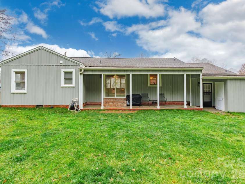245 Mellon Road, Belmont, NC 28012.  MLS# CAR4376180, YatesRealty ID 16979. 