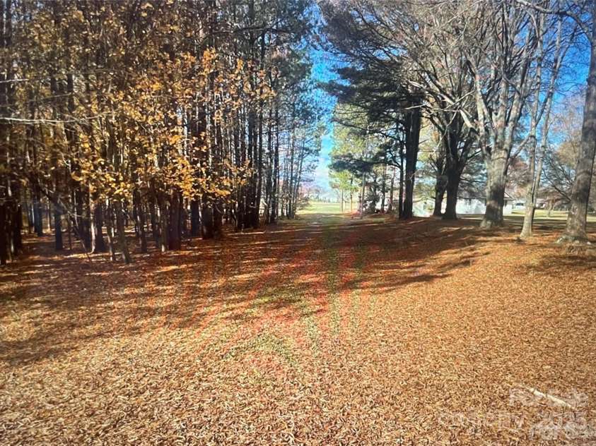 14818 Hooks Road, Matthews, NC 28105.  MLS# CAR4224349, YatesRealty ID 1698. 