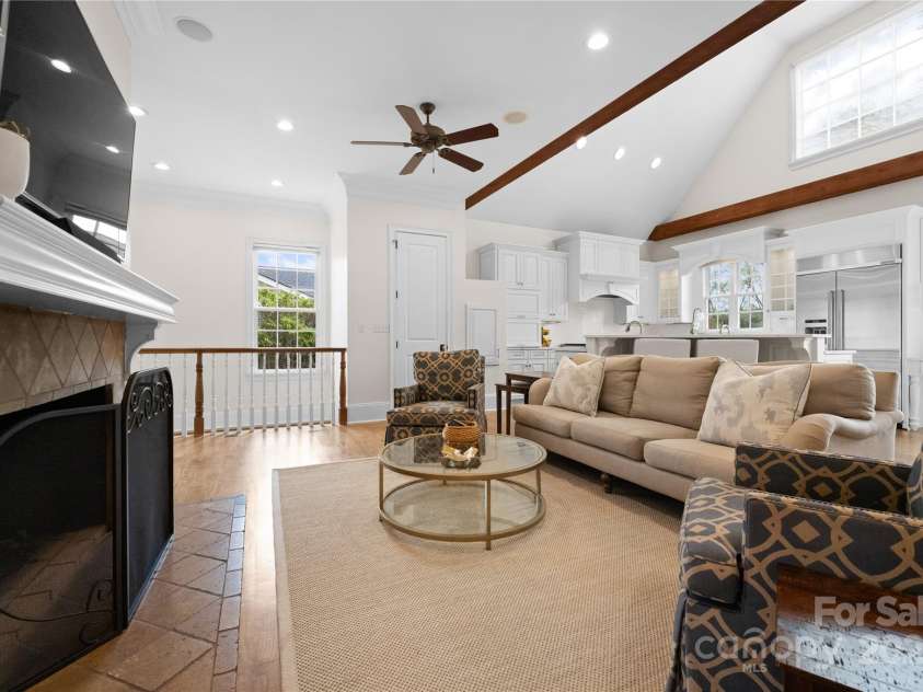 1754 Sterling Road, Charlotte, NC 28209.  MLS# CAR4223430, YatesRealty ID 1698. 