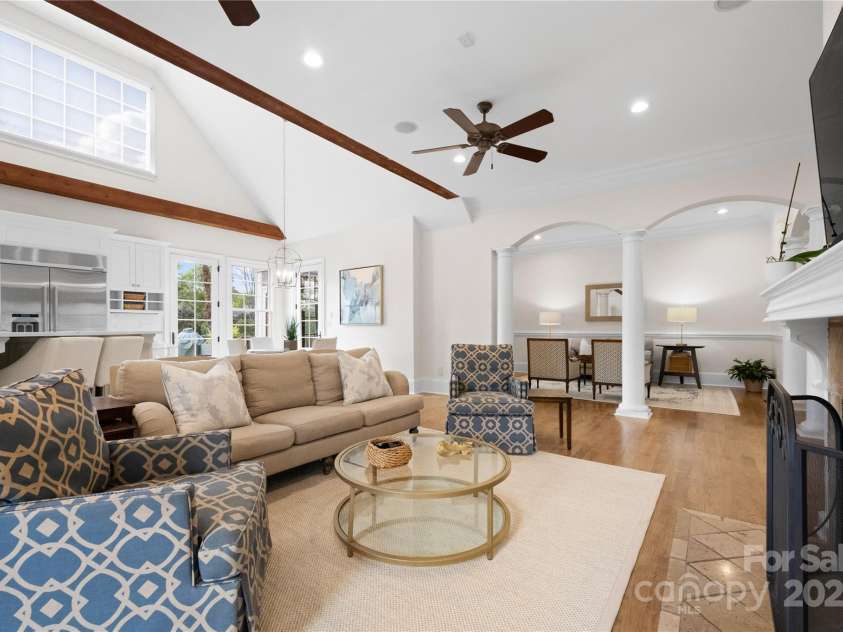 1754 Sterling Road, Charlotte, NC 28209.  MLS# CAR4223430, YatesRealty ID 1698. 