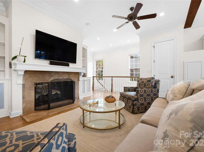1754 Sterling Road, Charlotte, NC 28209.  MLS# CAR4223430, YatesRealty ID 1698. 