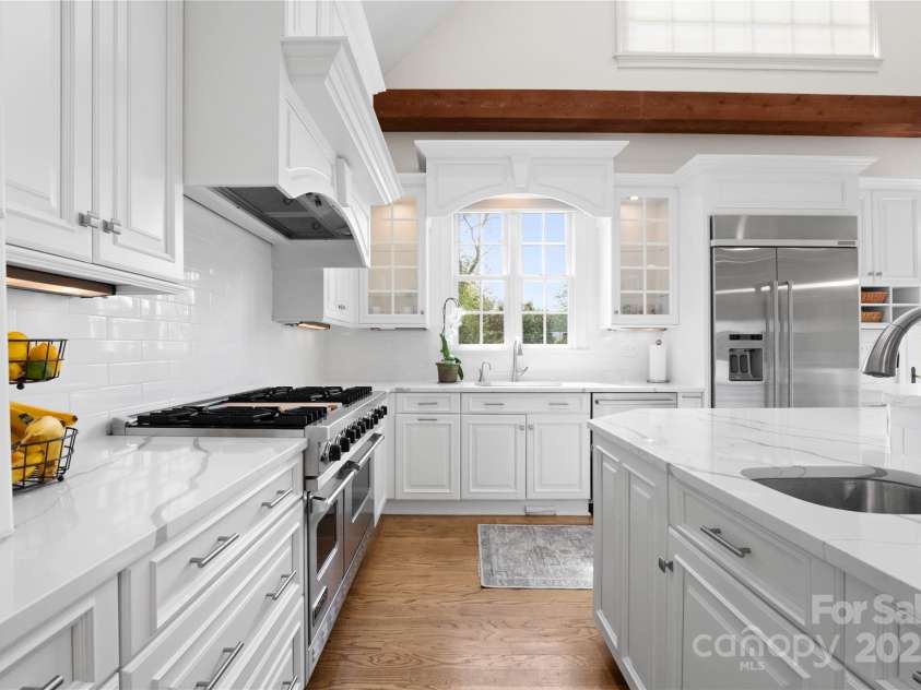 1754 Sterling Road, Charlotte, NC 28209.  MLS# CAR4223430, YatesRealty ID 1698. 