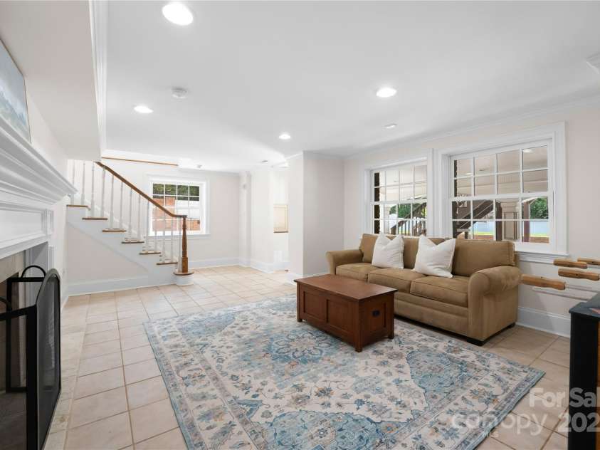 1754 Sterling Road, Charlotte, NC 28209.  MLS# CAR4223430, YatesRealty ID 1698. 