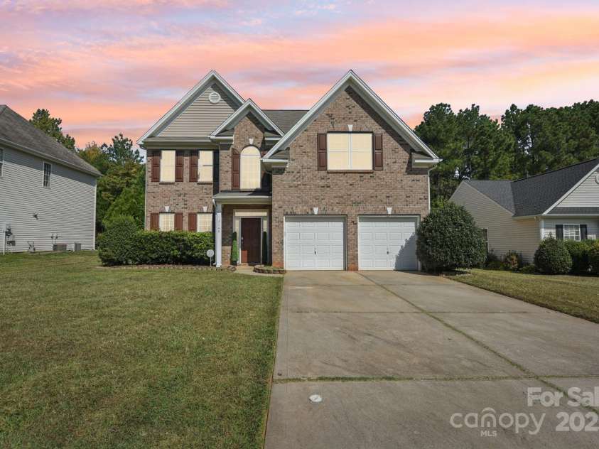 3149 Pine Bluff Way, Fort Mill, SC 29707.  MLS# CAR4280537, YatesRealty ID 1698. 