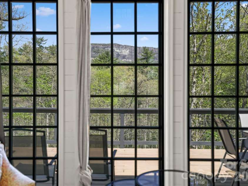 261 Rock Face Trail, Highlands, NC 28741.  MLS# CAR4376026, YatesRealty ID 16980. 
