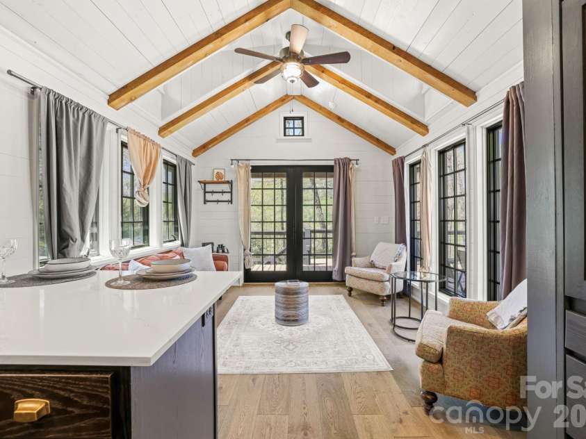 261 Rock Face Trail, Highlands, NC 28741.  MLS# CAR4376026, YatesRealty ID 16980. 