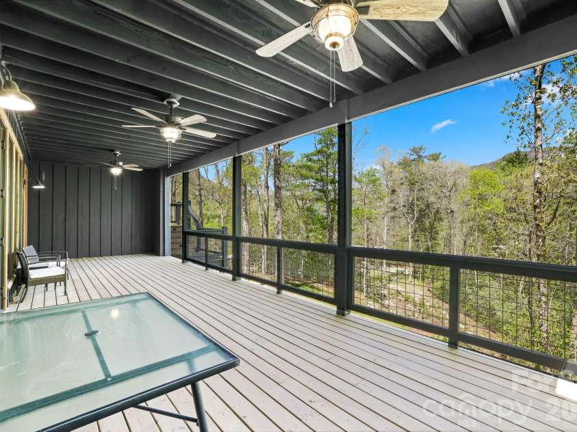 261 Rock Face Trail, Highlands, NC 28741.  MLS# CAR4376026, YatesRealty ID 16980. 
