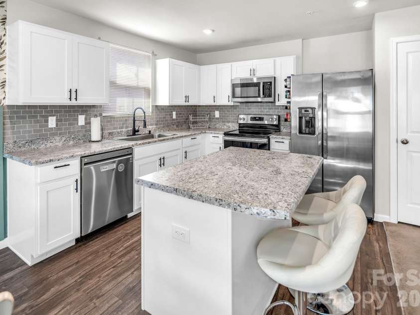 2458 Thorn Spring Lane, Concord, NC 28025.  MLS# CAR4375757, YatesRealty ID 16981. 