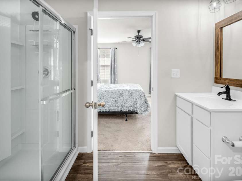 2458 Thorn Spring Lane, Concord, NC 28025.  MLS# CAR4375757, YatesRealty ID 16981. 